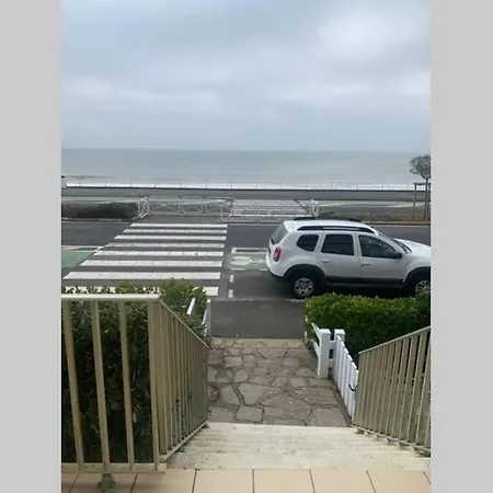 La *
